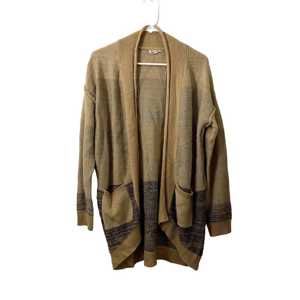 Hem & Thread cream colored tan knit cardigan comfortable warm pockets vintage